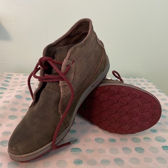 Merrell suede booties grey size 6 performance footwear - Picture 11 of 11